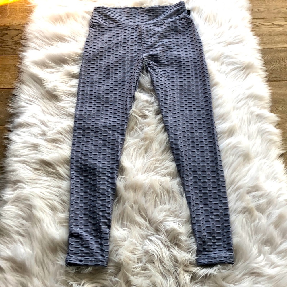 TikTok Botty Scrunch leggings